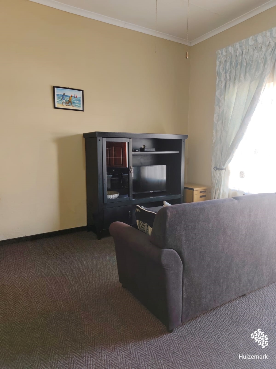 5 Bedroom Property for Sale in Vaalpark Free State